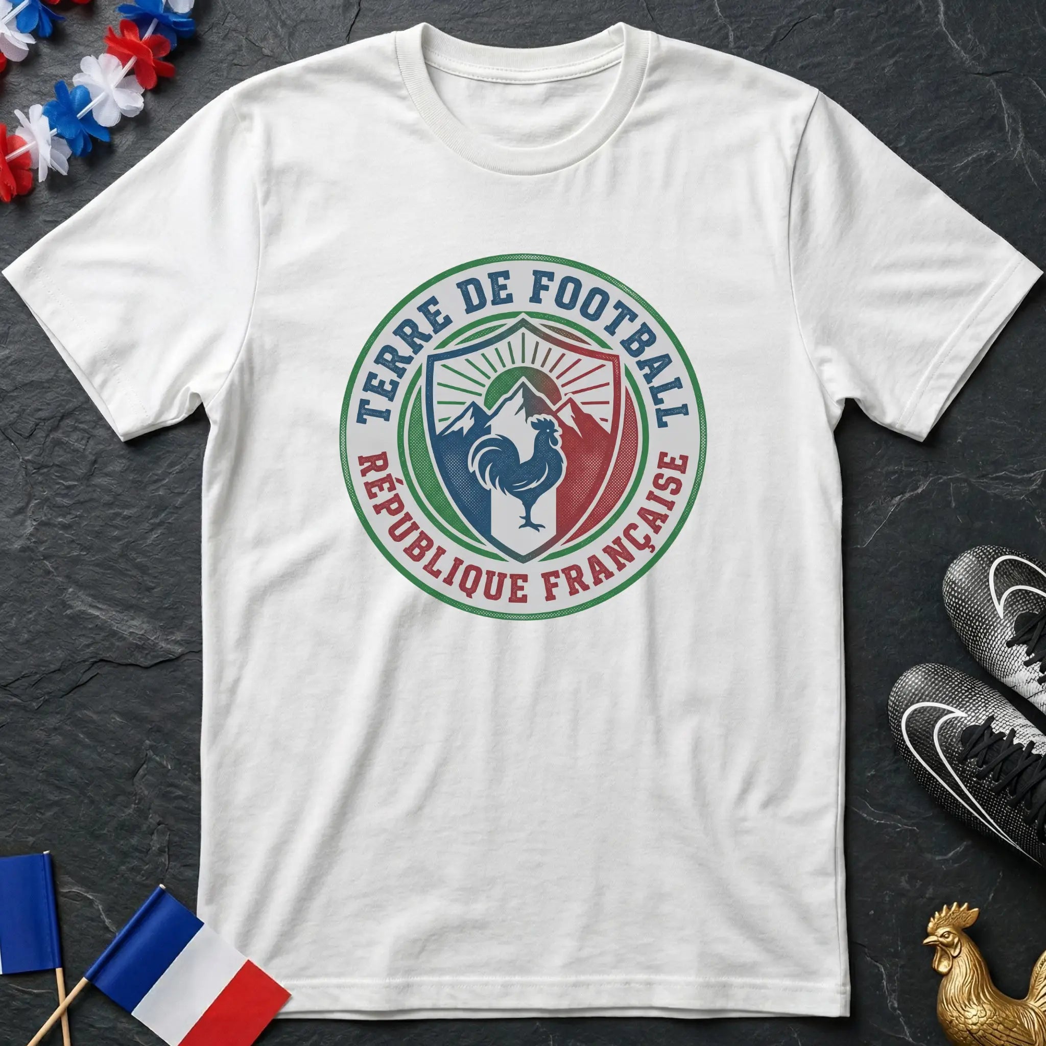 Vintage Foot France Écusson Montagnes Rétro T-Shirt Coupe du Monde